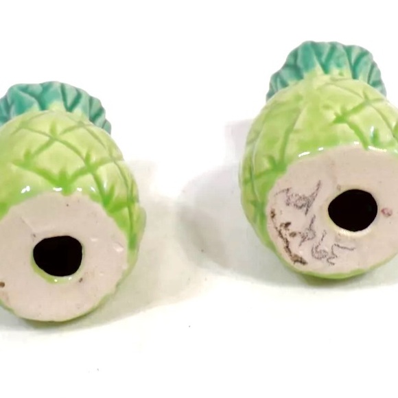 Vintage Mid Century Green Pineapple Salt and Pepper Shaker Set - Picture 4 of 4